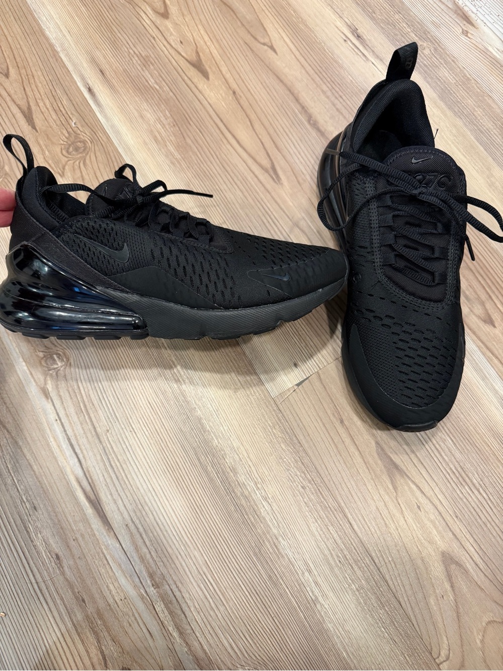 EUC Nike Air Max 270 Triple Black-Size 10W/8.5M